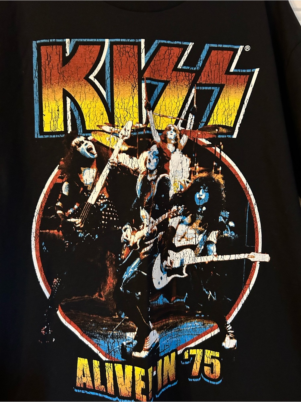 NWT Kiss Black Tee with Yellow & Red Gradient Logo Size XL - Picture 3 of 6
